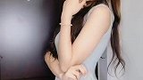 小姐姐真漂亮，就像童话里的仙女，没想到跳起舞来更迷人！