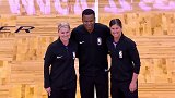 主裁笑开了花！NBA历史一次安排两名女裁判同场执裁