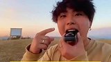 我猜你可能并没有看过这种镜头，多少有点奇奇怪怪