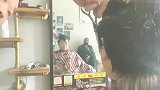 50多岁剪了一款年轻20几岁的发型，出了理发店，别人都说年轻