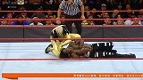 WWE-17年-RAW第1259期：单打赛罗恩VS金粉人-全场