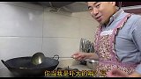 六根猪尾1斤鸟蛋，超小厨做猪尾焖鸟蛋，肉汤泡饭吃过瘾