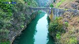贵州陇家桥，建于清朝末年民国初期，水库蓄水将沉入水下，可惜