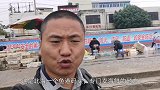 实拍北海的渔港码头，满载而归的渔船在码头卸货，又新鲜又便宜！