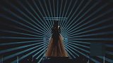 关晓彤带来梦幻开场表演！现场群星璀璨，让人移不开眼丨国剧盛典