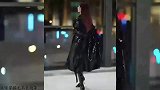 看到她的那一瞬间，你会选哪个