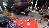 民间有高手，师傅这操作真厉害，我看了半天都没看出破绽！