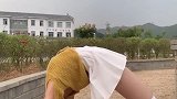 户外绝活精彩有看点，小姐姐这高难度动作给满分