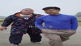 农村二货生病去看医生，不料却因邋遢遭实力嫌弃