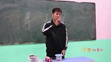 老师带同学做手工，没想同学做的一个比一个好看，尤其是女同学