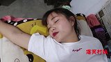 喜剧：妈妈让姐妹俩上地割麦，干半天割的是别人家麦，结果被打
