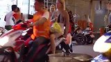 泰国夜间街拍，国庆假期结束，步行街上旅游的人也少了好多