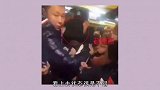 赵丽颖王一博下班遭粉丝包围,王一博贴心为赵丽颖开路,好绅士!
