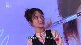 李现欧阳娜娜拍写真照，谁注意李现打伞位置网友：活该单身！