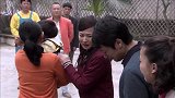 女孩被人接走，小伙一家十分舍不得