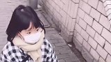 小女孩戴口罩的样子，真的好呆萌呀