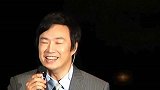 为何总头仰45度演唱费玉清解释原因辟谣为飙高音