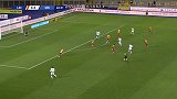 第41分钟乌迪内斯球员曼德拉戈拉射门 - 被扑