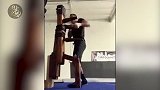 UFC猛人训练咏春，竟打的这么好