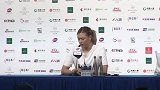 网球-17年-莎拉波娃：从马卡洛娃与其教练交流后 读出对方大力发球的特点-新闻