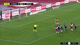 第28分钟摩纳哥球员本耶德尔点球进球 摩纳哥1-0波尔多