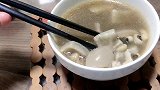 湖北婆婆给广东媳妇留了4菜一汤，媳妇开心得大口喝汤，幸福啊！