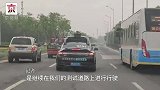 无人驾驶到底有多“炫酷”？记者带您体验一把！