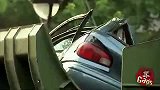 搞笑-20120325-一秒钟豪车变垃圾