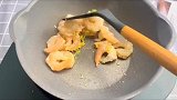 晚餐需要优质蛋白质，减脂不要委屈自己饥饿细胞