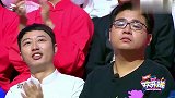 百年不遇的高温，洪方舟穿两条棉裤演出，这是在闹啥呢山寨巡演