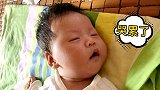 宝宝的世界真简单，前面还在哭下一秒就能笑，想睡就能马上睡！
