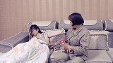后妈跟女儿关系不和，女儿因病去世后，后妈掀开她被子蒙啦