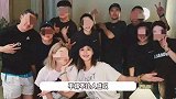 43岁张歆艺回武汉婆家，袁弘留胡子沧桑不少，相差一岁状态大不同