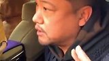 贾冰难得在豪车上和粉丝唠嗑，超暖心网友贾哥这车可不便宜