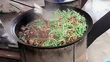 东北人的大锅菜，看着就让人舒服，吃起来一定过瘾吧！
