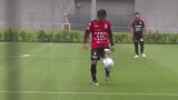 技术细腻！“泰国梅西”颂克拉辛上演蝎子摆尾停球