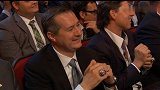综合-17年-最佳瞬间奖：MLB 芝加哥小熊队 现场尬舞不能停-新闻