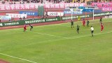 塞尔戈边路一对一假动作玩出花 突然起脚射门击中边网