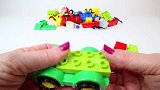 彩色积木玩具混合拼搭卡车汽车