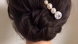 以后婆婆参加婚宴你就给她这样扎，大方又体面超美的！