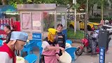 悟空八戒，你们怎么来摆摊了