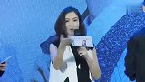 张柏芝再上新加坡神秘男子陪同张柏芝游玩，曝与三胎生父很像