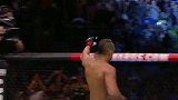 UFC历史上的今天：三番战贝尔福特高扫爆头KO丹叔
