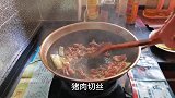 莴笋怎么吃？配上猪肉，掌握好诀窍，好吃又解馋