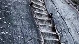 你眼中难以攀登的天梯，只是道长日常练功的工具