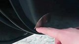 新车这个东西赶紧扔了吧，小心堵塞后腐烂车门。