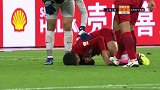 帕莱塔力压于海头球轰炸 胡尔克拿球被放倒