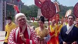 月老把红线牵到手，幸福之路得自己走