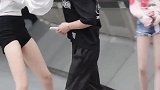 小哥哥上辈子是拯救了银河系