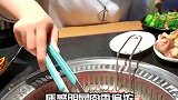 用黑椒腌制的牛排，吃起来可太香了